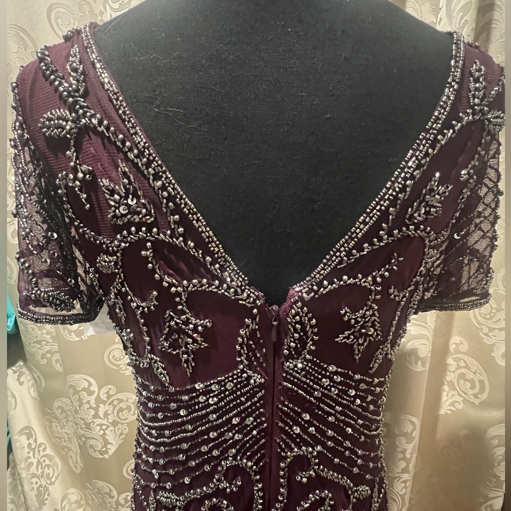 Pisarro Nights Beaded Mesh Gown Plum color Women’s Size 8. NEW - Picture 5 of 11